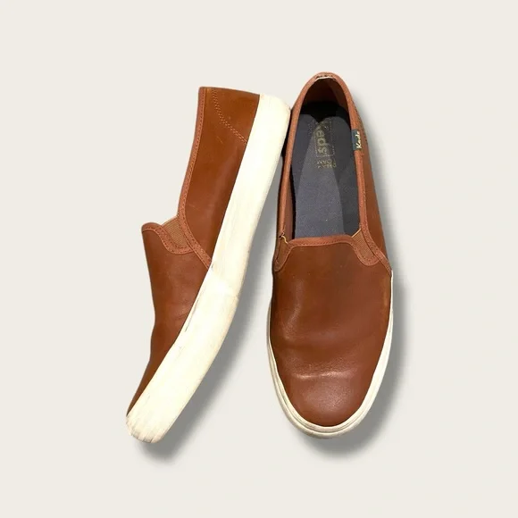 BROWN LEATHER SLIP ON KEDS - Picture 2 of 3